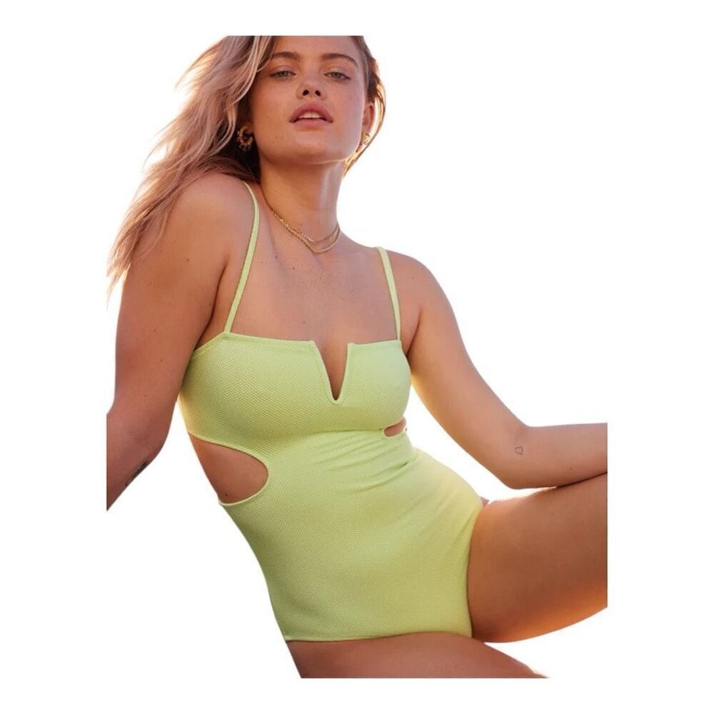 Aerie Shine Pique V Wire Cut Out One Piece Swimsuit size Large